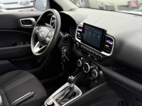 2020 Hyundai Venue SEL