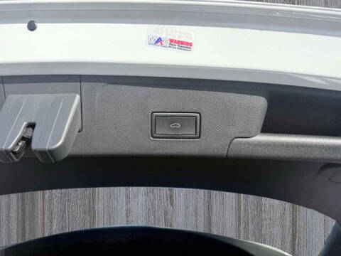 2021 Volkswagen Atlas Cross Sport V6 SE R-Line