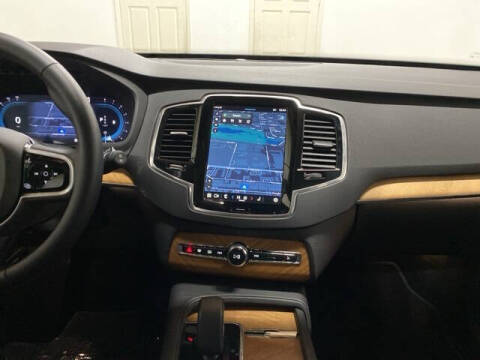 2025 Volvo XC90 B6 Plus Bright Theme 7P