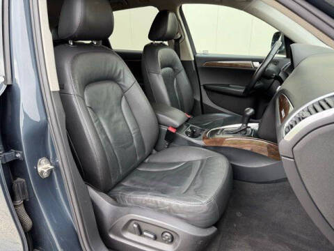 2011 Audi Q5 2.0T quattro Premium