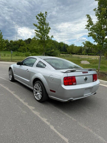 2006 Ford Mustang GT Deluxe