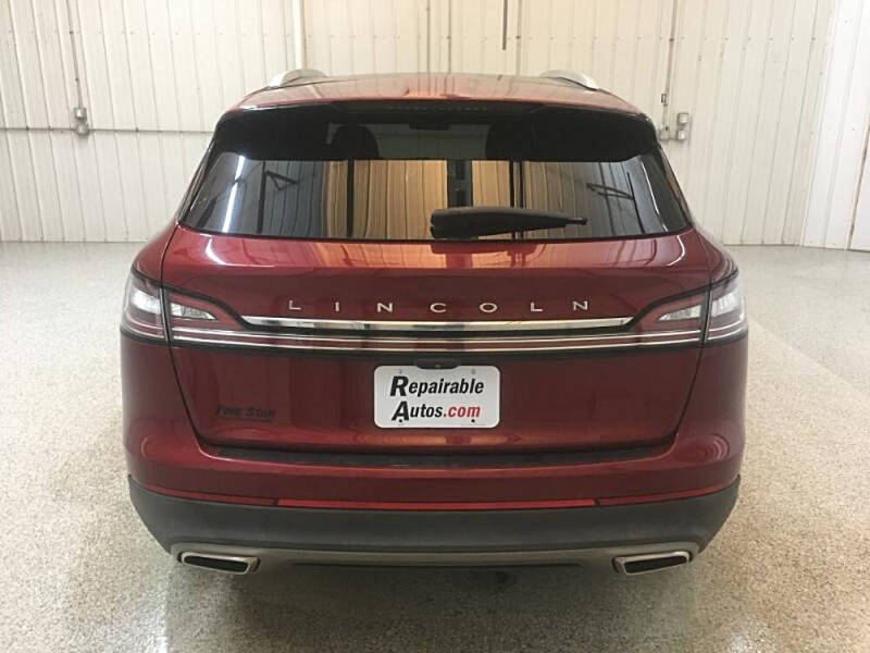 2019 Lincoln Nautilus Select