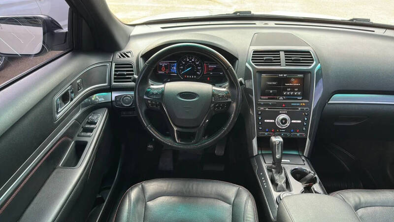 2016 Ford Explorer Sport