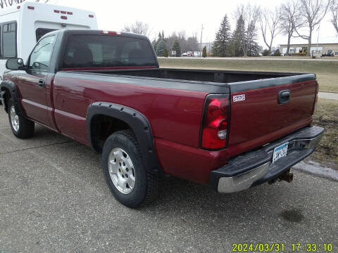 2004 Chevrolet Silverado 1500 LS