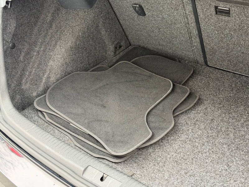 2013 Volkswagen Golf 2.5L PZEV