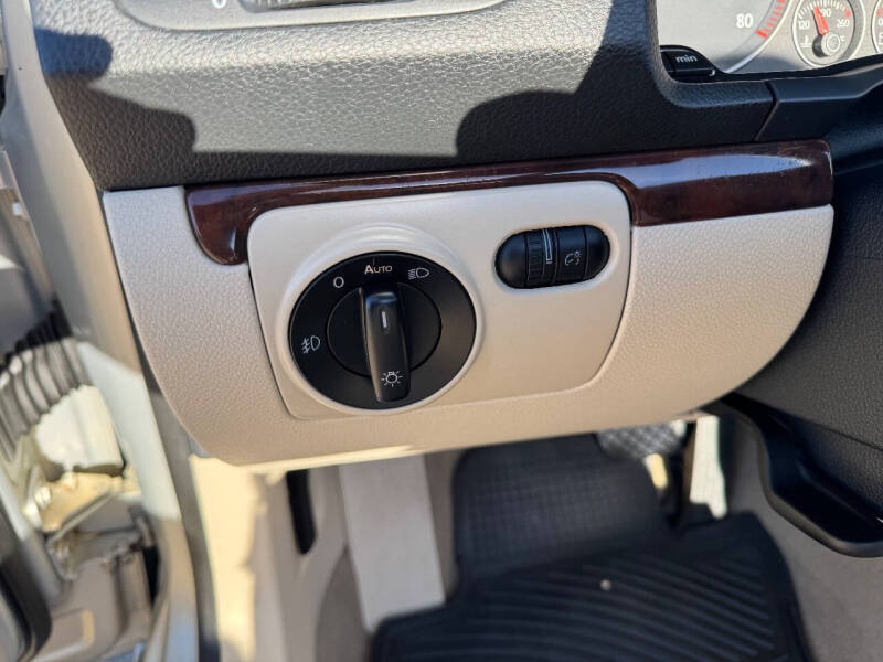 2009 Volkswagen Eos Lux