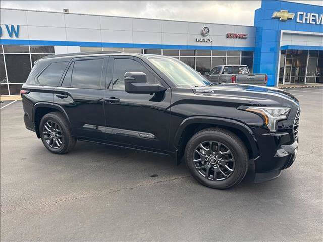 2023 Toyota Sequoia SR5