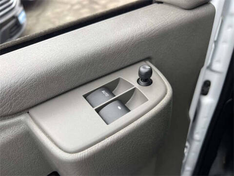 2024 Chevrolet Express 2500