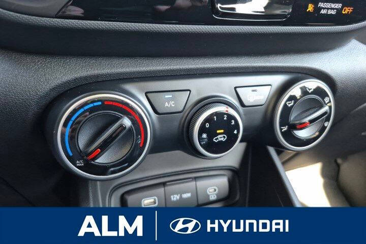 2026 Hyundai Venue SE