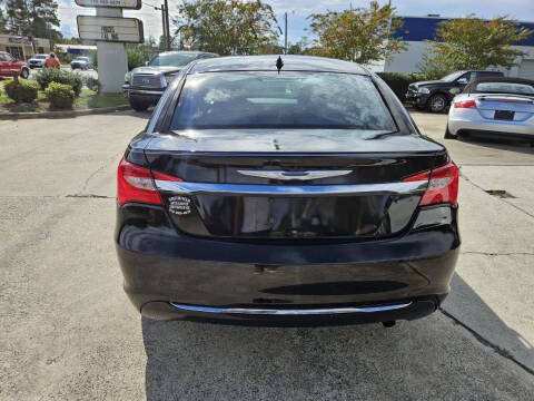 2013 Chrysler 200 Touring