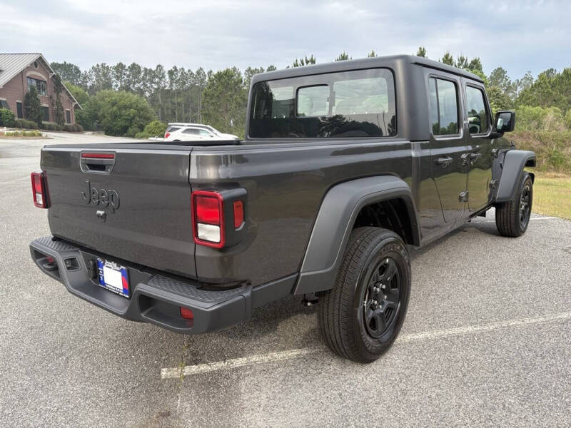 2025 Jeep Gladiator Sport