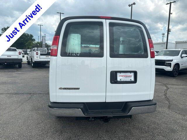2026 Chevrolet Express 2500