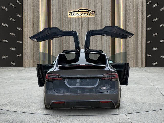 2022 Tesla Model X Plaid