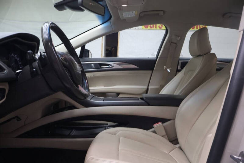 2020 Lincoln MKZ Standard