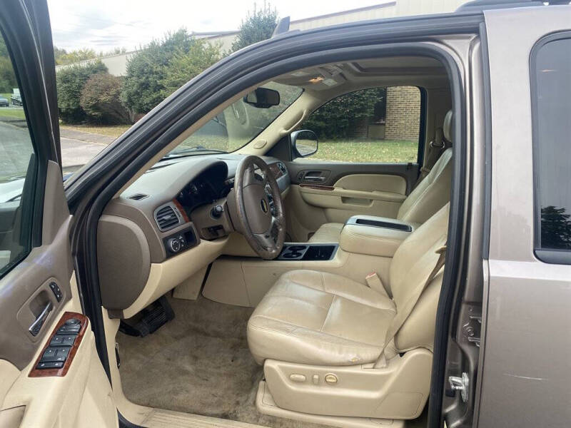 2012 Chevrolet Suburban LT
