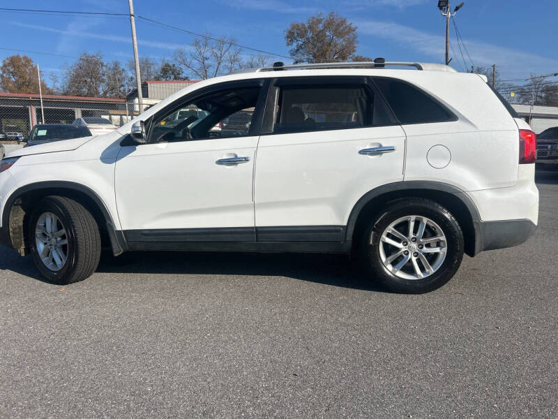 2015 Kia Sorento LX's photo