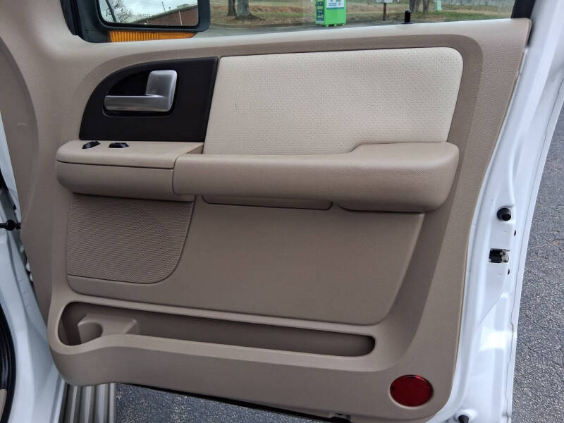 2004 Ford Expedition Eddie Bauer