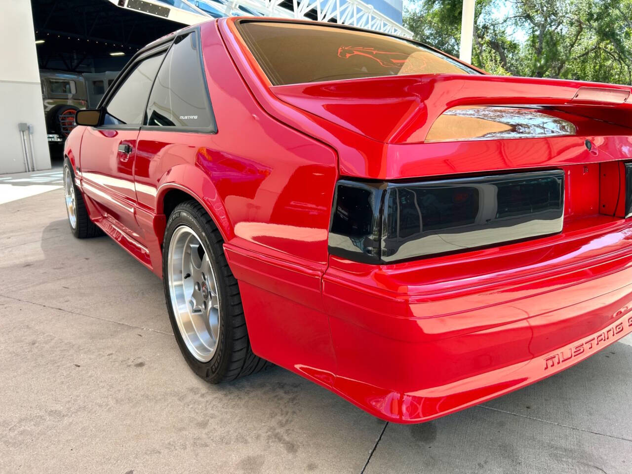 1989 Ford Mustang 16