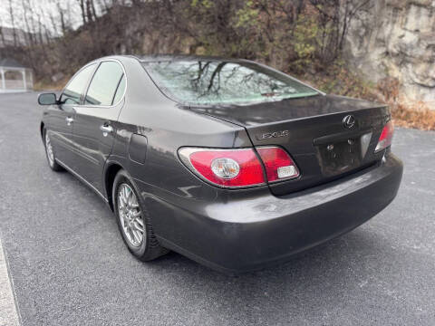 2004 Lexus ES 330