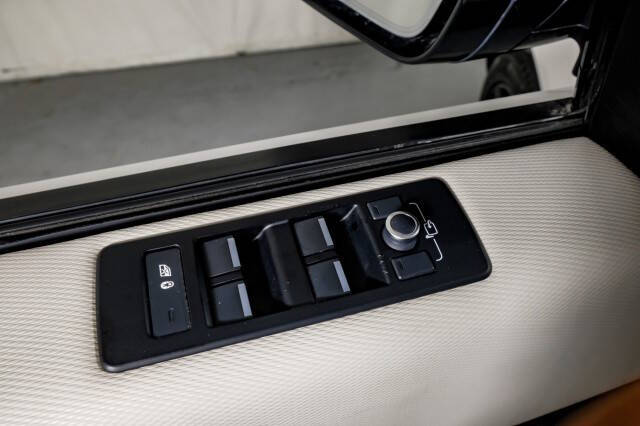 2021 Land Rover Discovery P300 S R-Dynamic