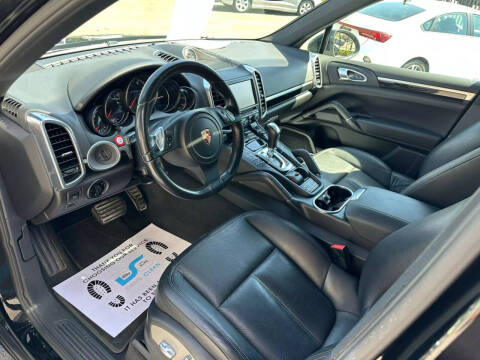 2012 Porsche Cayenne Tiptronic