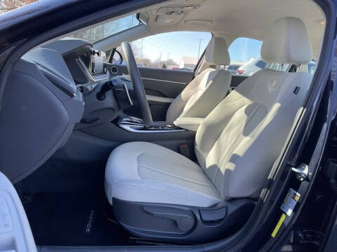 2022 Hyundai Sonata Hybrid Blue