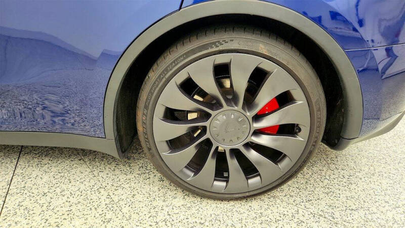 2023 Tesla Model Y Performance
