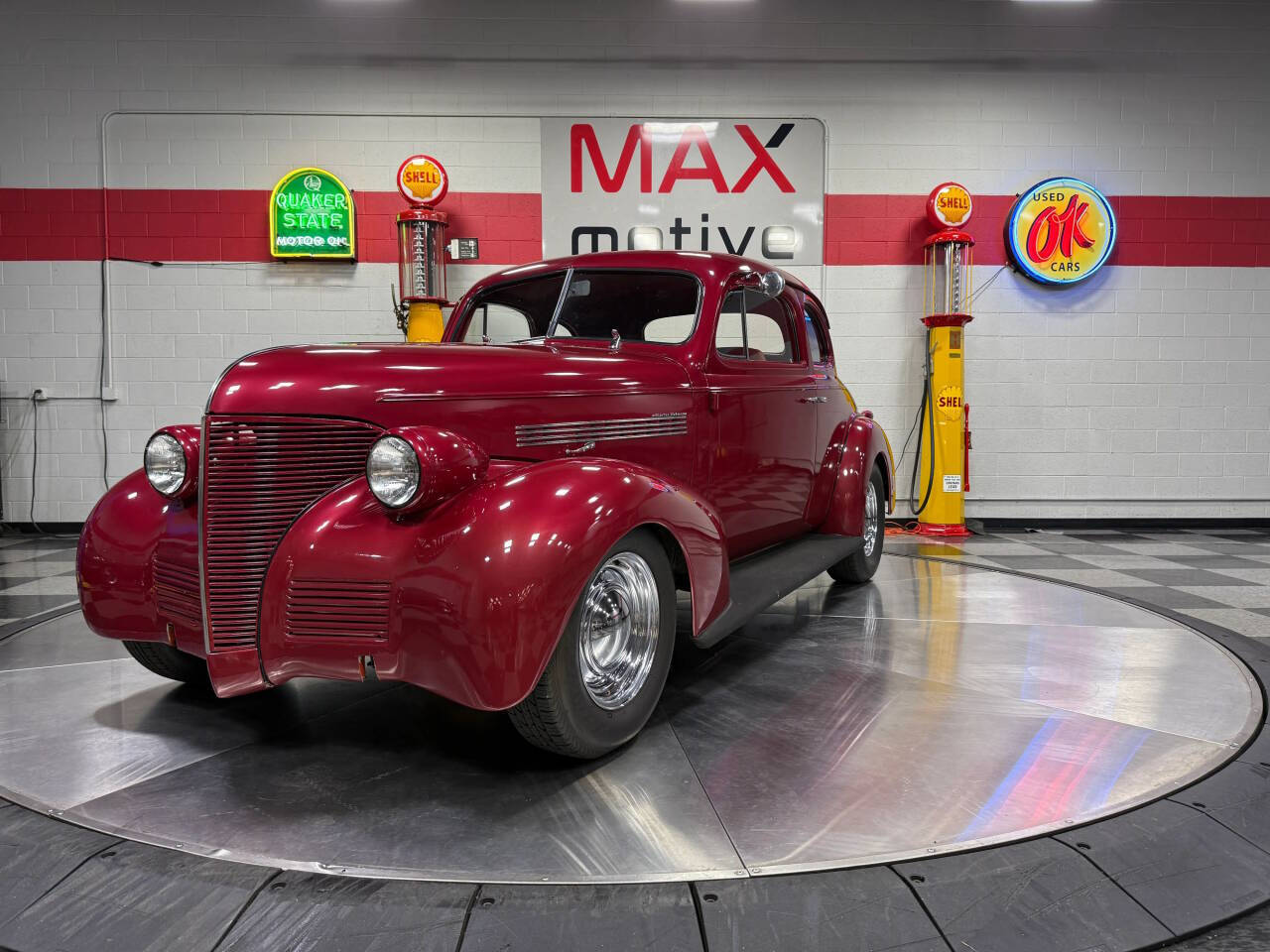 1939 Chevrolet Coupe 10