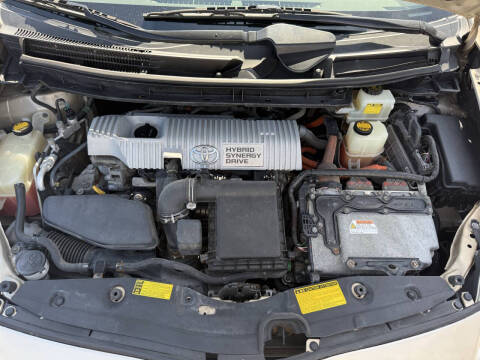 2010 Toyota Prius III