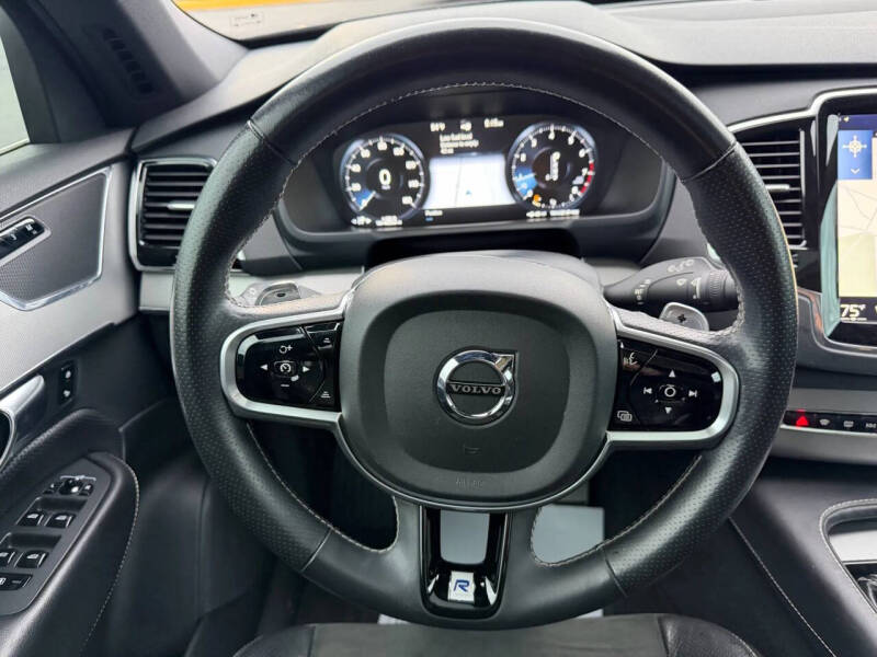 2017 Volvo XC90 T6 R-Design