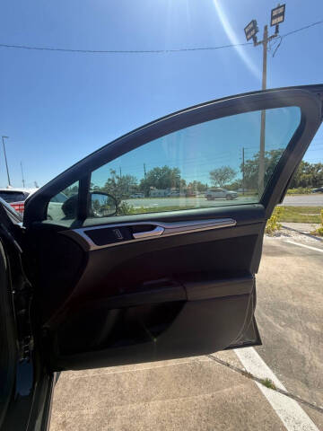 2019 Ford Fusion SE