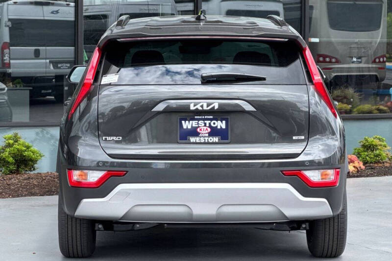 2026 Kia Niro EX