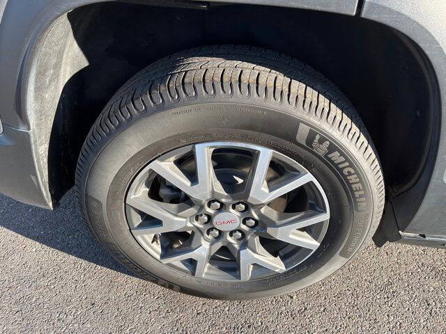 2023 GMC Acadia SLE