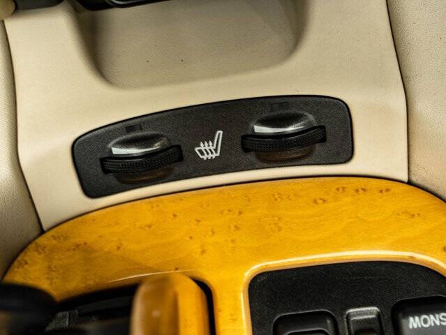 2004 Lexus SC 430