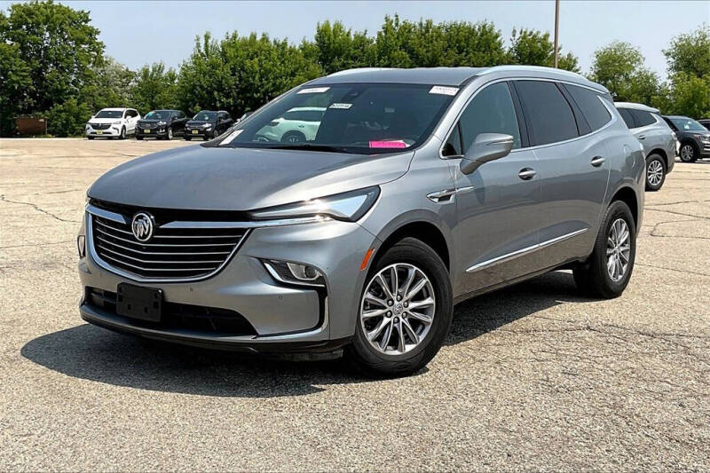 Used 2024 Buick Enclave Premium with VIN 5GAEVBKW6RJ127655 for sale in Montevideo, Minnesota