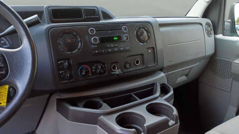 2014 Ford E-Series E-350 SD XLT