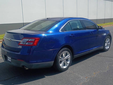 2013 Ford Taurus SEL
