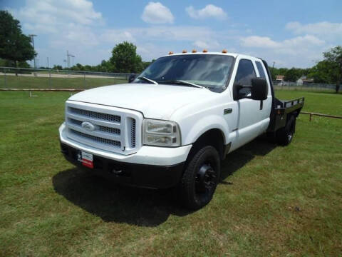 2006 Ford F-350 for sale at LA PULGA DE AUTOS in Dallas TX