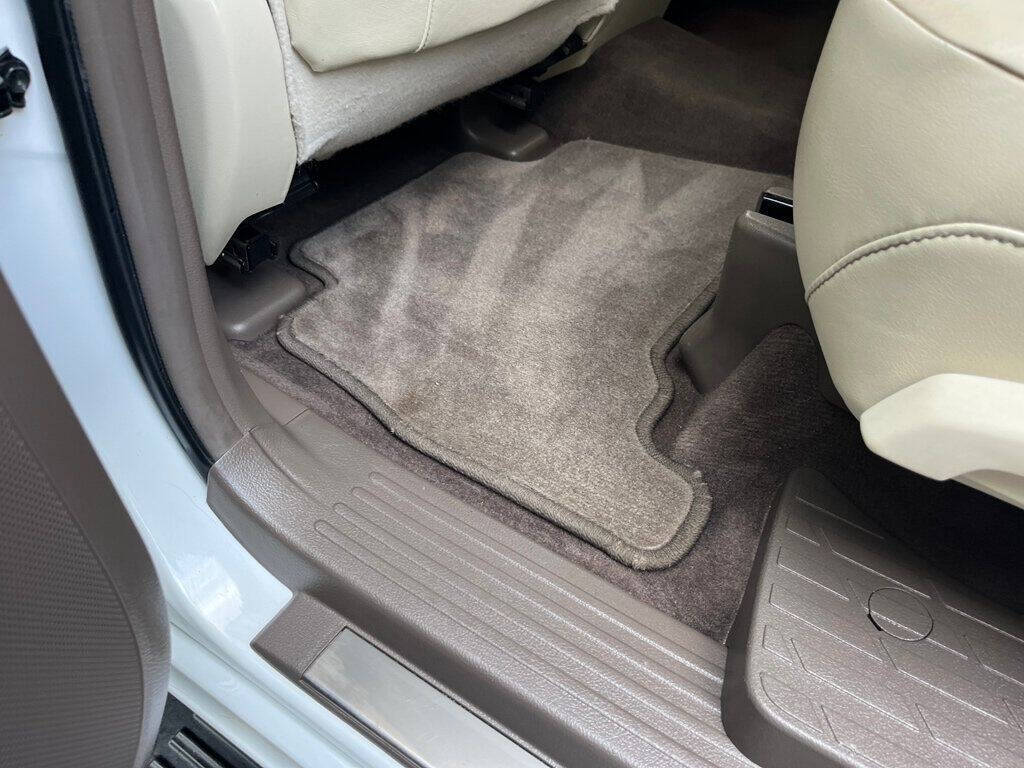 2013 Lexus GX 460 29