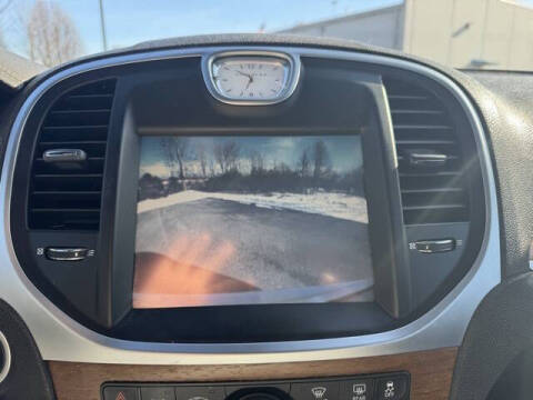 2012 Chrysler 300 C Luxury Series