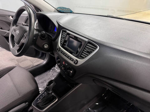 2020 Hyundai Accent SE