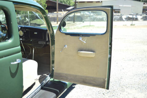 1936 Ford Deluxe