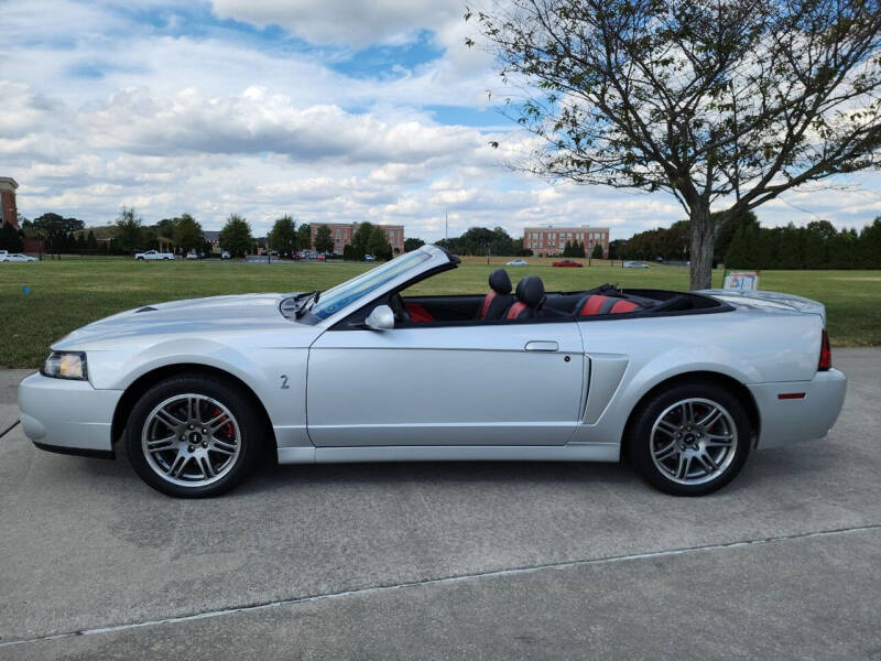 2003 Ford Mustang SVT Cobra 10th Anniversary