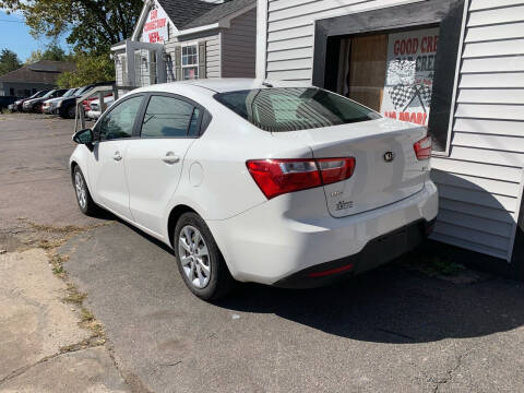 2015 Kia Rio for sale at Alpha Motors in Scranton PA