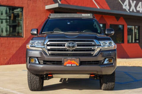 2018 Toyota Land Cruiser