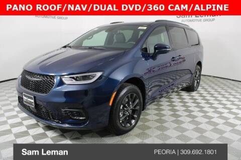 2021 Chrysler Pacifica for sale at Sam Leman Chrysler Jeep Dodge of Peoria in Peoria IL