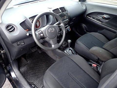 2010 Scion xD