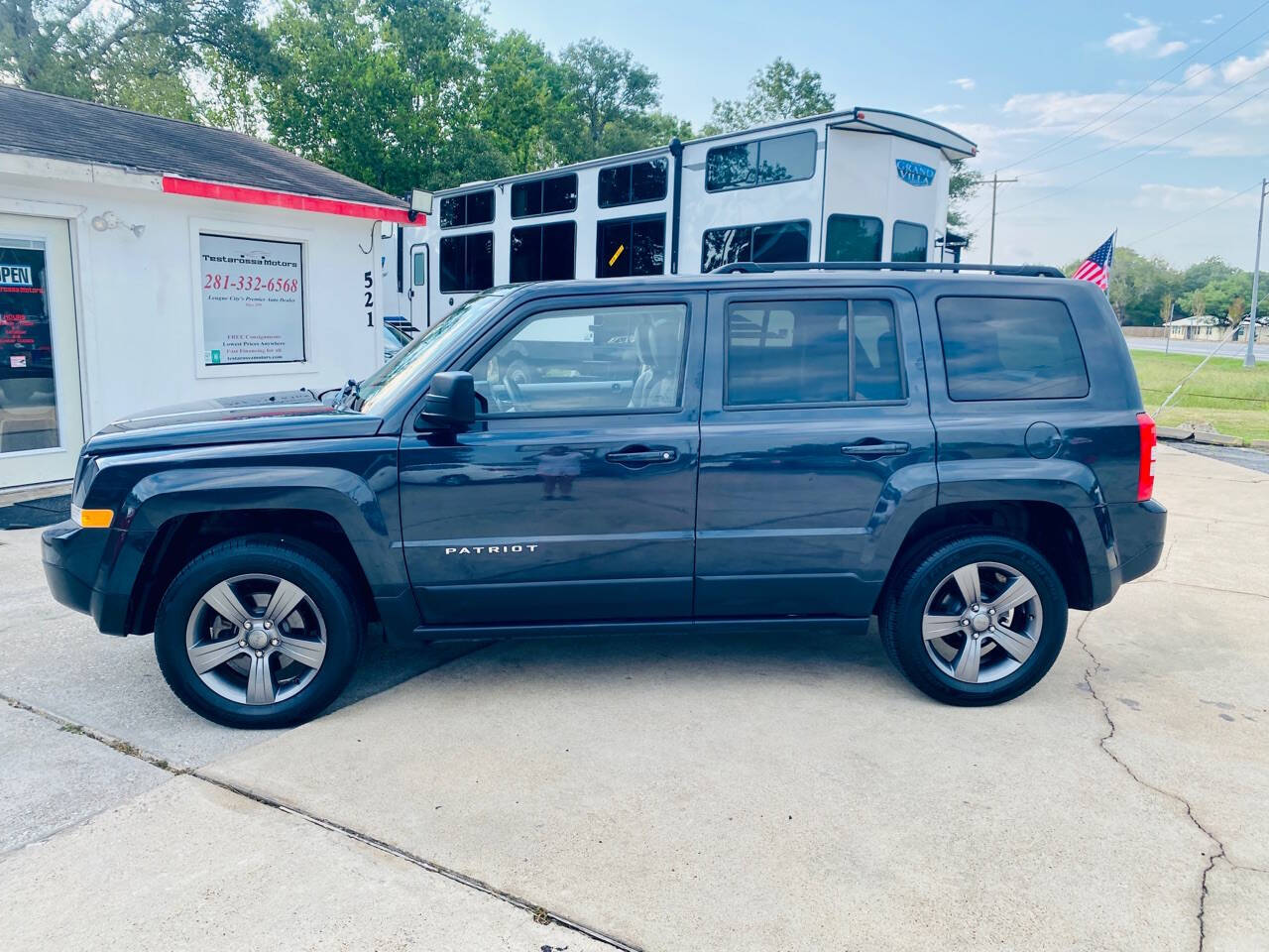 2015 Jeep Patriot for sale at Testarossa Motors in League City, TX