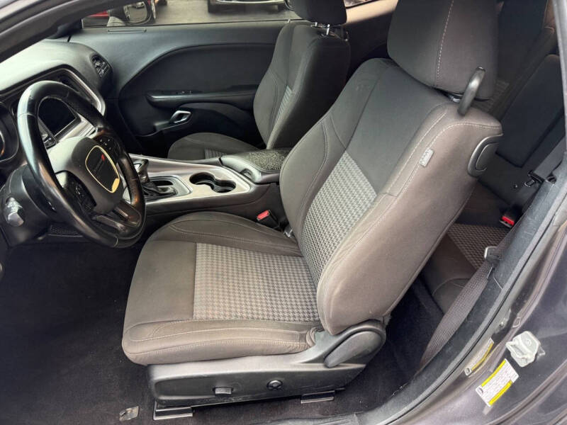 2020 Dodge Challenger SXT