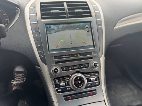 2017 Lincoln MKZ Premiere